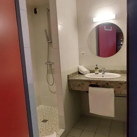 Hotel Le Cygne 2*